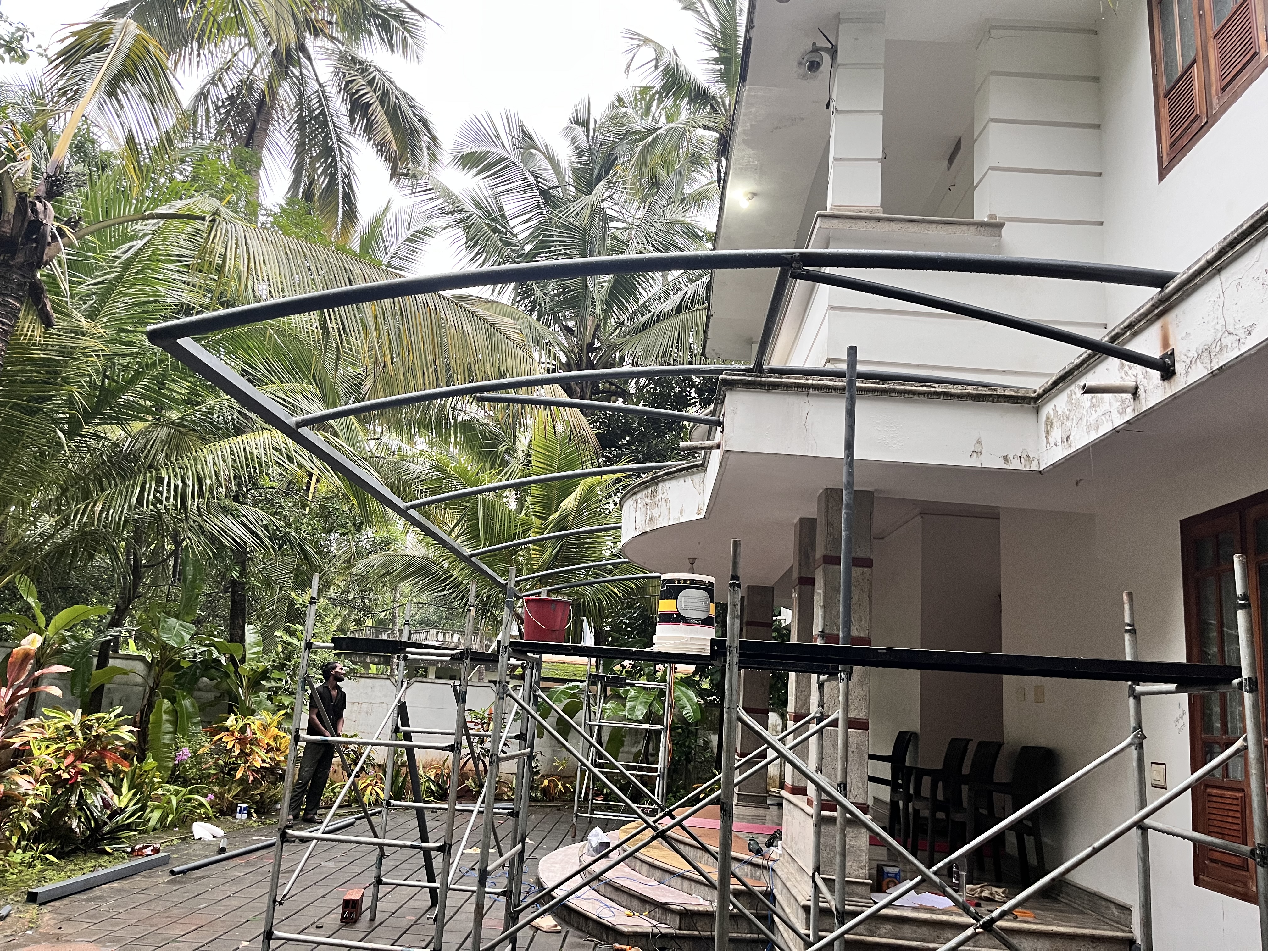 PREMIUM ROOFING